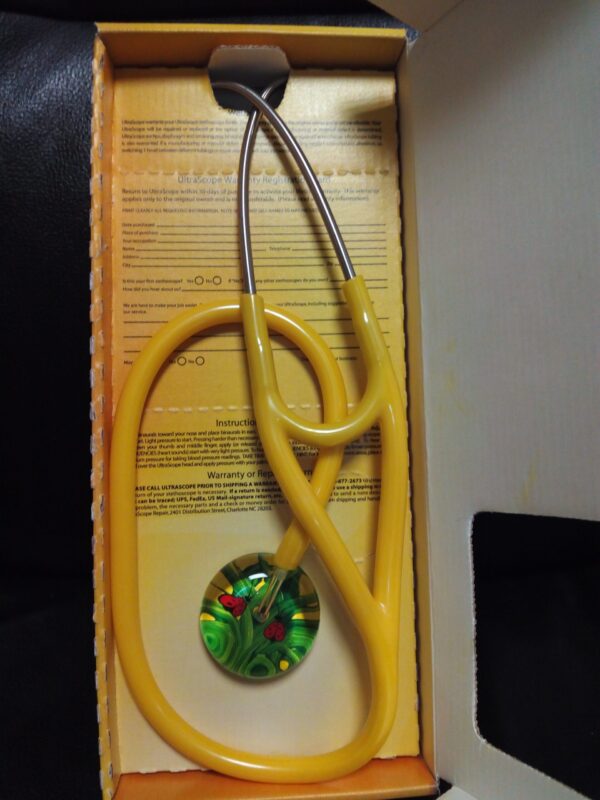 Fonendo Ultrascope amarillo c/mariquitas