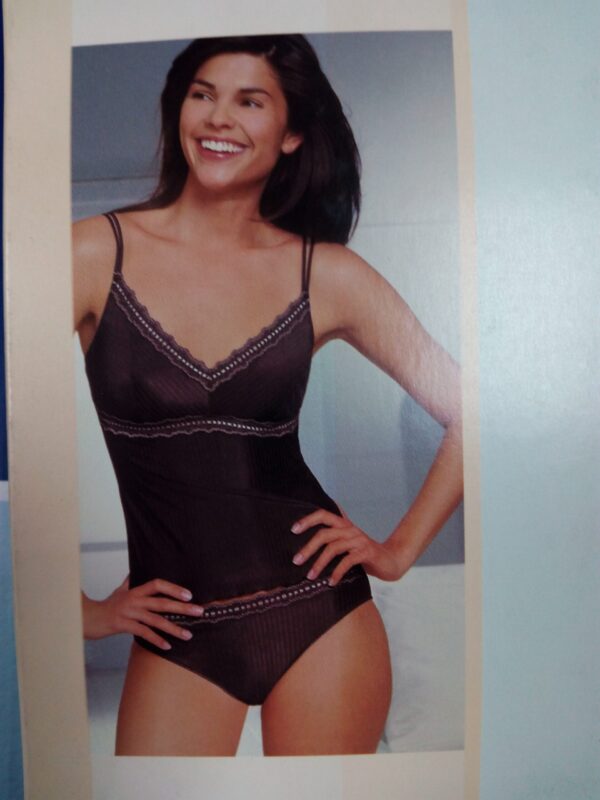 Top con sujetador incorporado mod. Tina