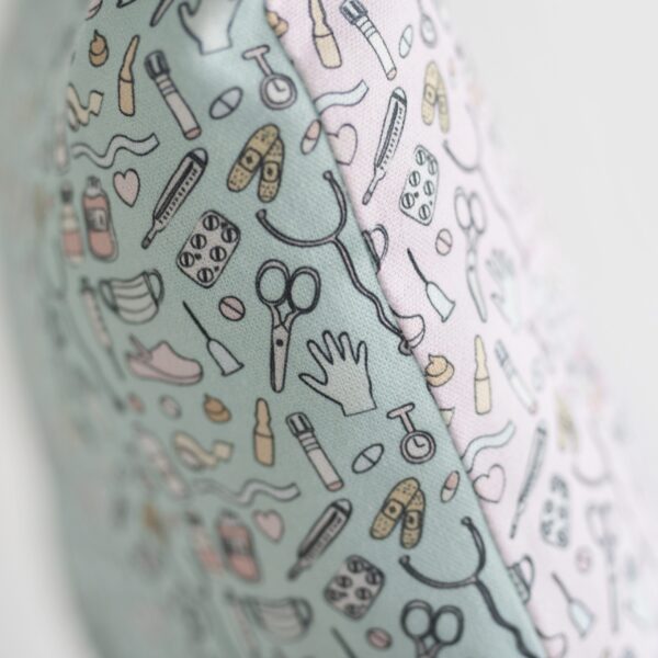 Funda cojín enfermería bicolor