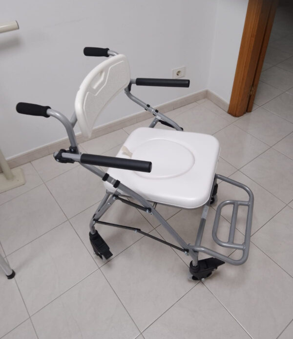 Silla ducha plegable con ruedas mod. Ercina