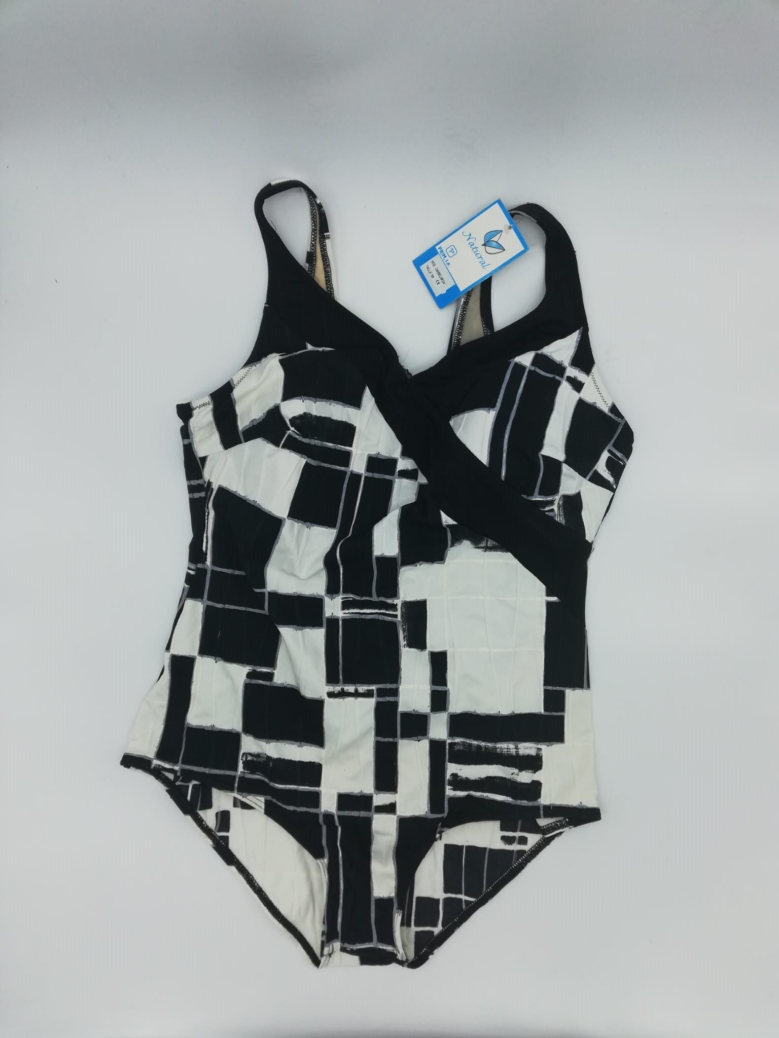 Bañador blanco y negro