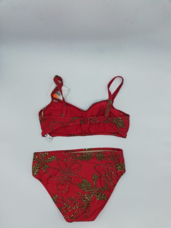 Bikini rojo con flores
