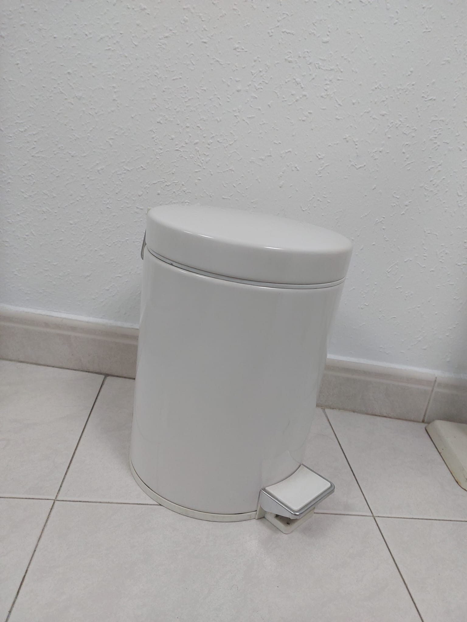 Cubo pedal 5L blanco