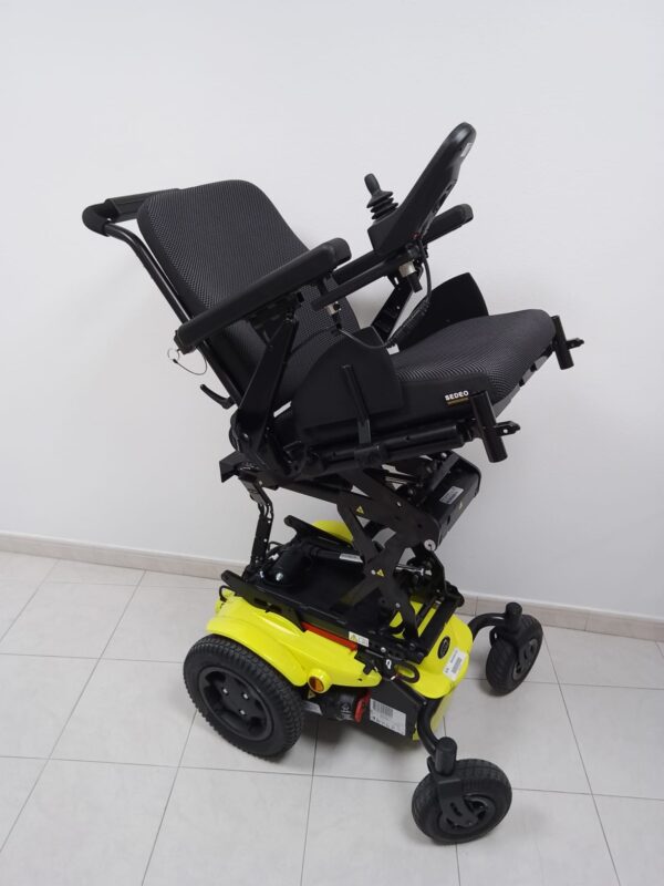 Silla de ruedas eléctrica basculante Q300R