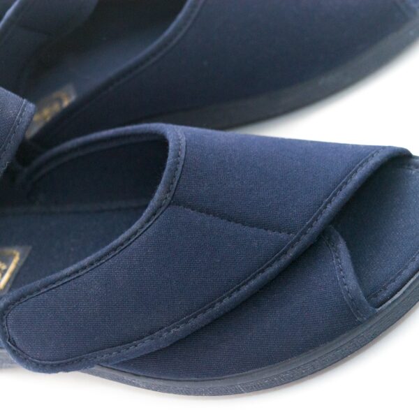 Zapatilla con velcro