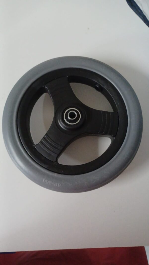 Rueda maciza delantera silla de ruedas 200x32